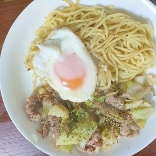 豚肉とキャベツのウェイパー焼きそば